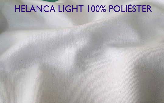 Camiseta com recortes no ombro e laterais
